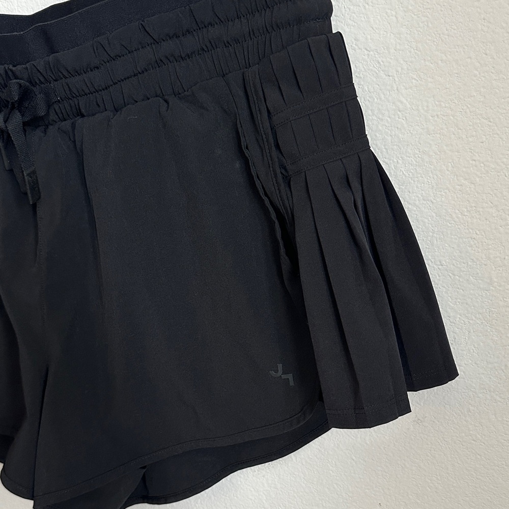 JoyLab Black Athletic Pleated Side-Panel Shorts - Picture 2 of 4